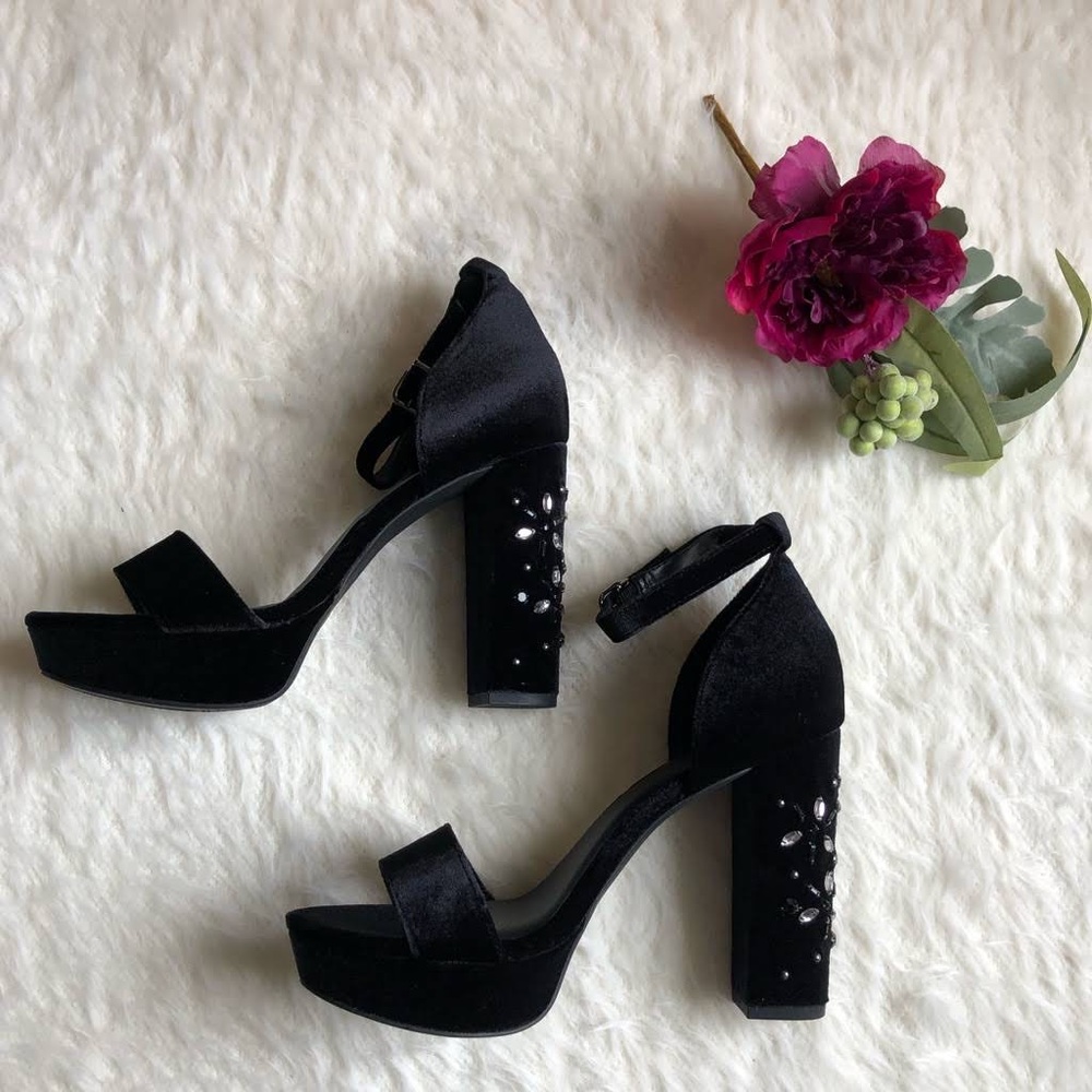 Vera Wang Bejeweled Velvet Heels